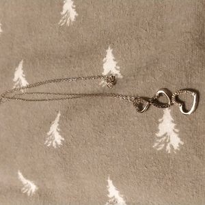 Silver three heart necklace